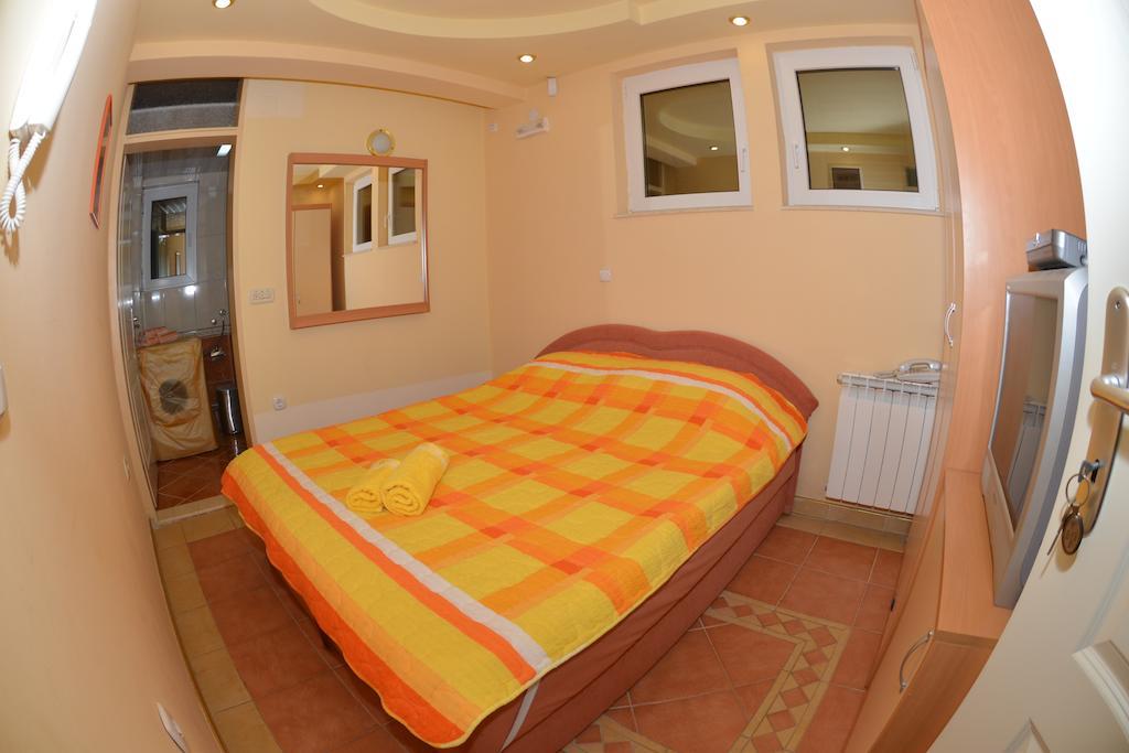 Rooms And Apartaments De Niro Trpejca Szoba fotó
